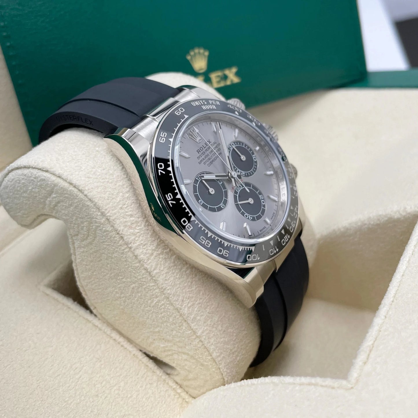 Superclone Rolex Daytona 40 mm Steel and bright black dial 126519LN