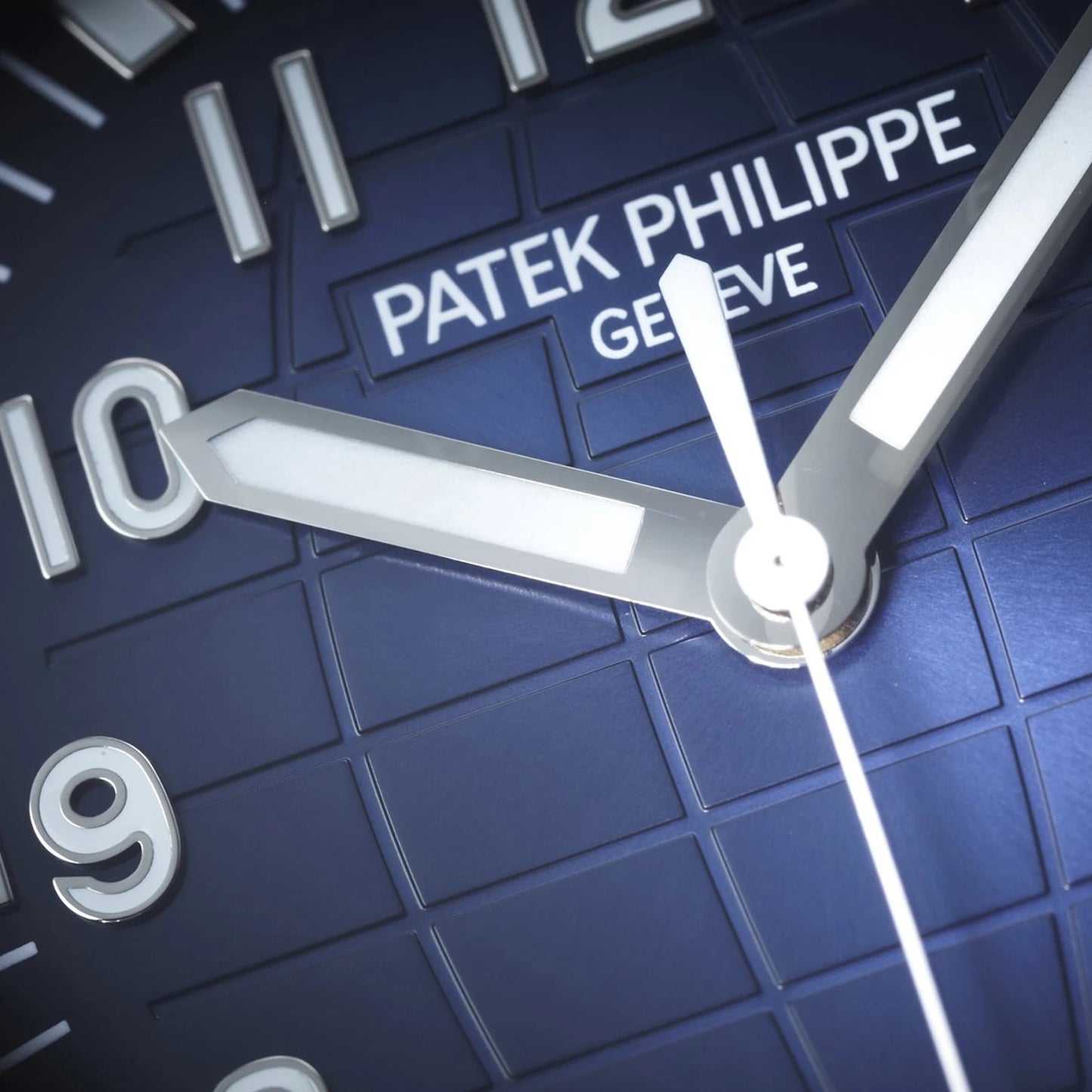 Patek Philippe Aquanaut Aquanaut Self-Winding Blue Dial Blue Rubber 5168G