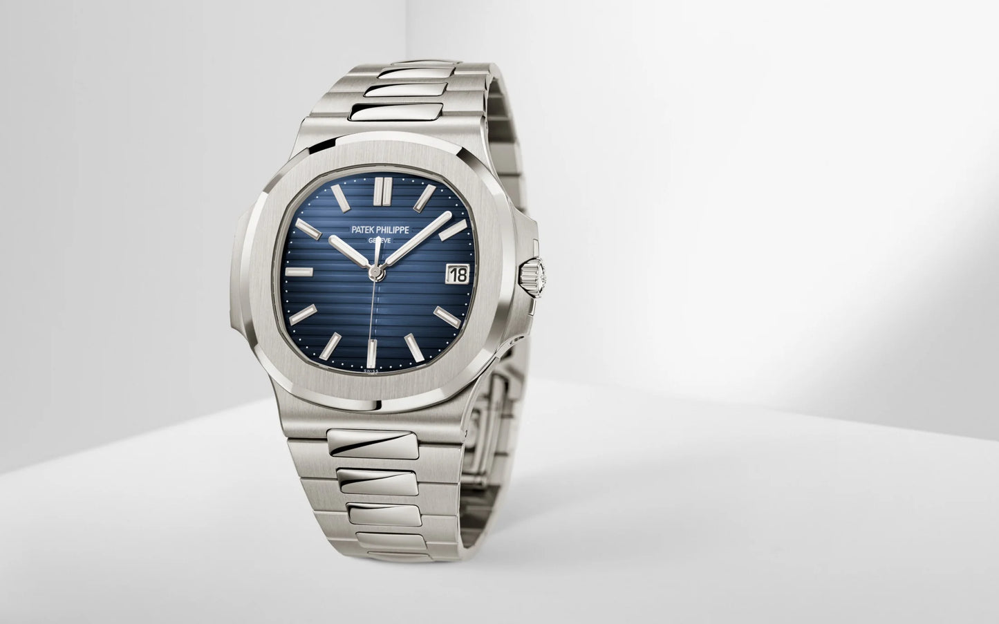 Patek Philippe Nautilus Blue dial - 5811/1G-001 Nautilus