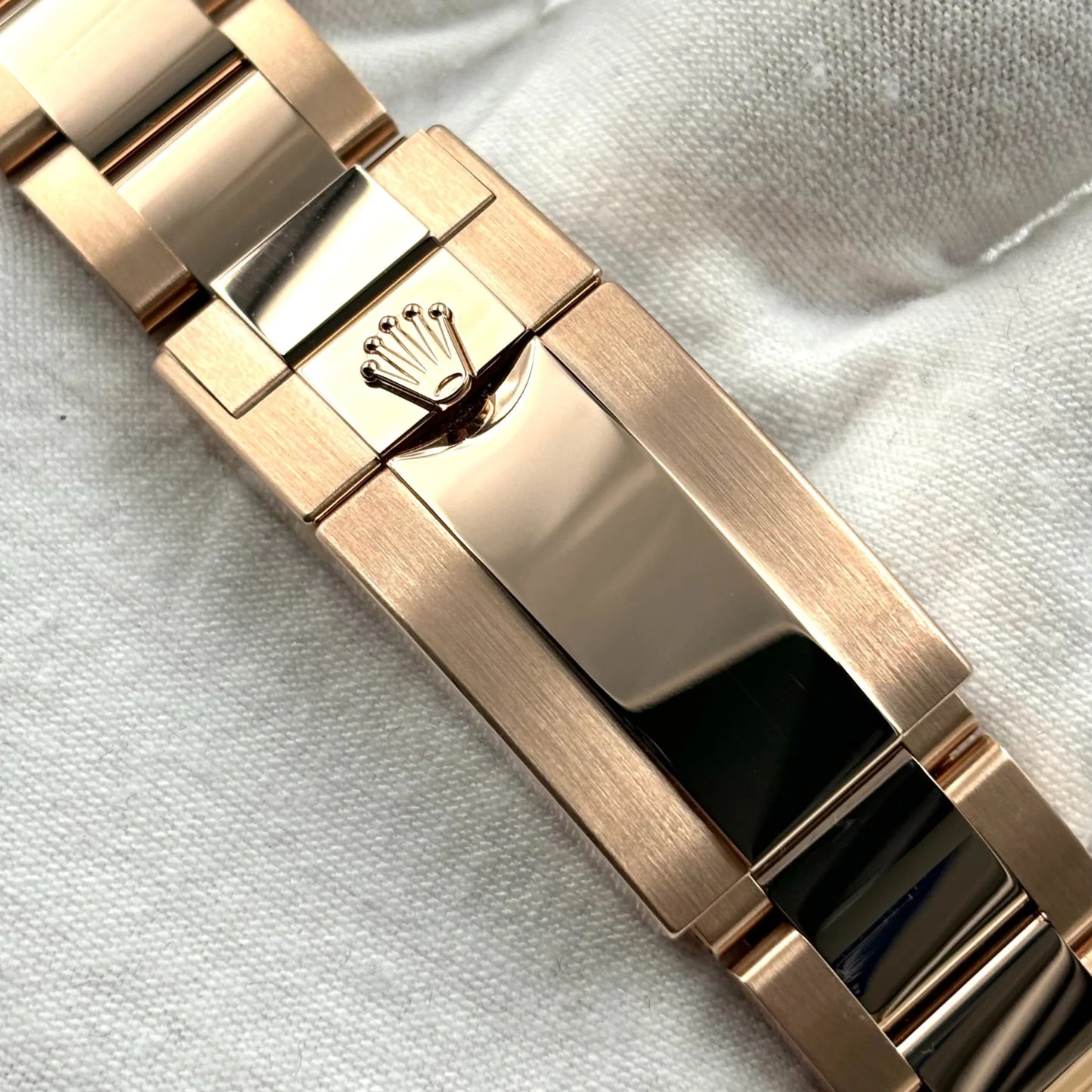 Superclone Rolex Daytona 40 mm Rose Gold, black dial 126505