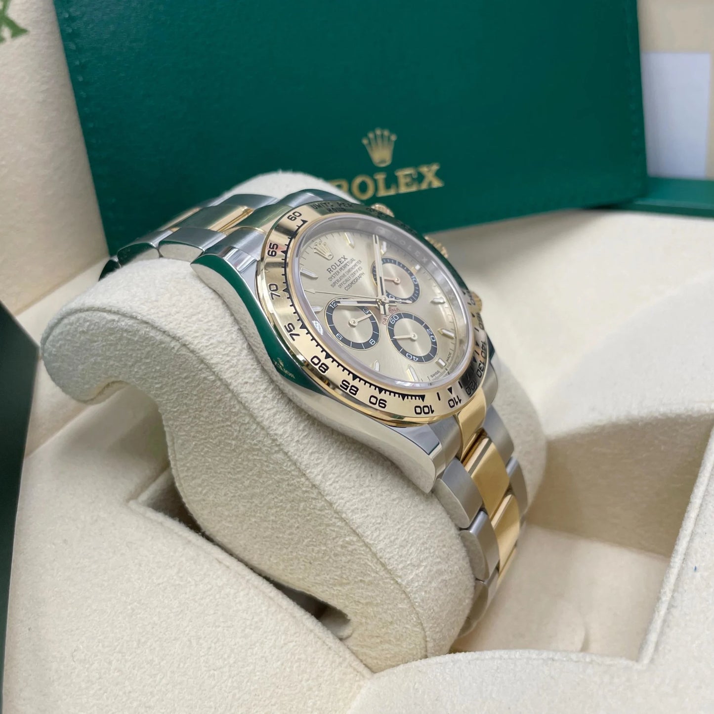 Superclone Rolex Daytona 40 mm Golden Dial 126503