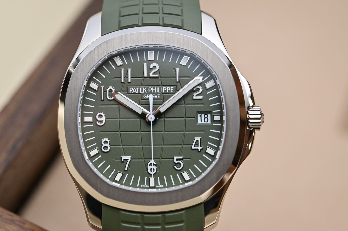Patek Philippe Aquanaut Steel Green Rubber Strap Mens Watch - 5168G