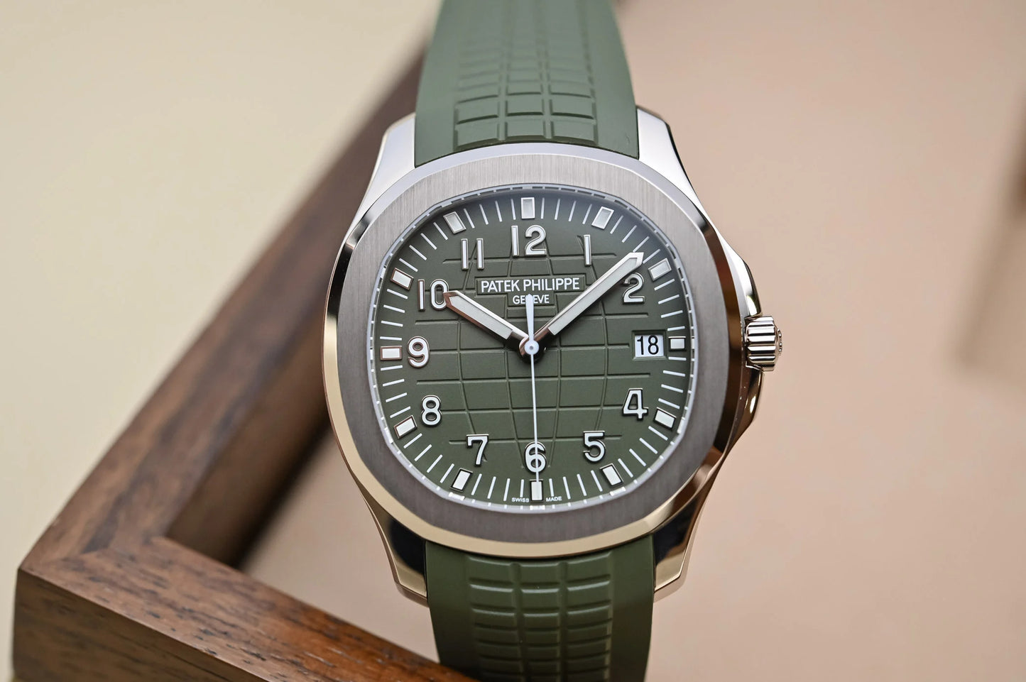 Patek Philippe Aquanaut Steel Green Rubber Strap Mens Watch - 5168G