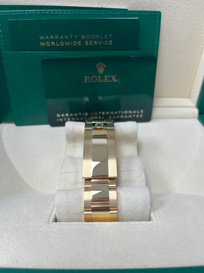 The Rolex Submariner Date Gold 41mm, Blue Dial - Blue Bezel
