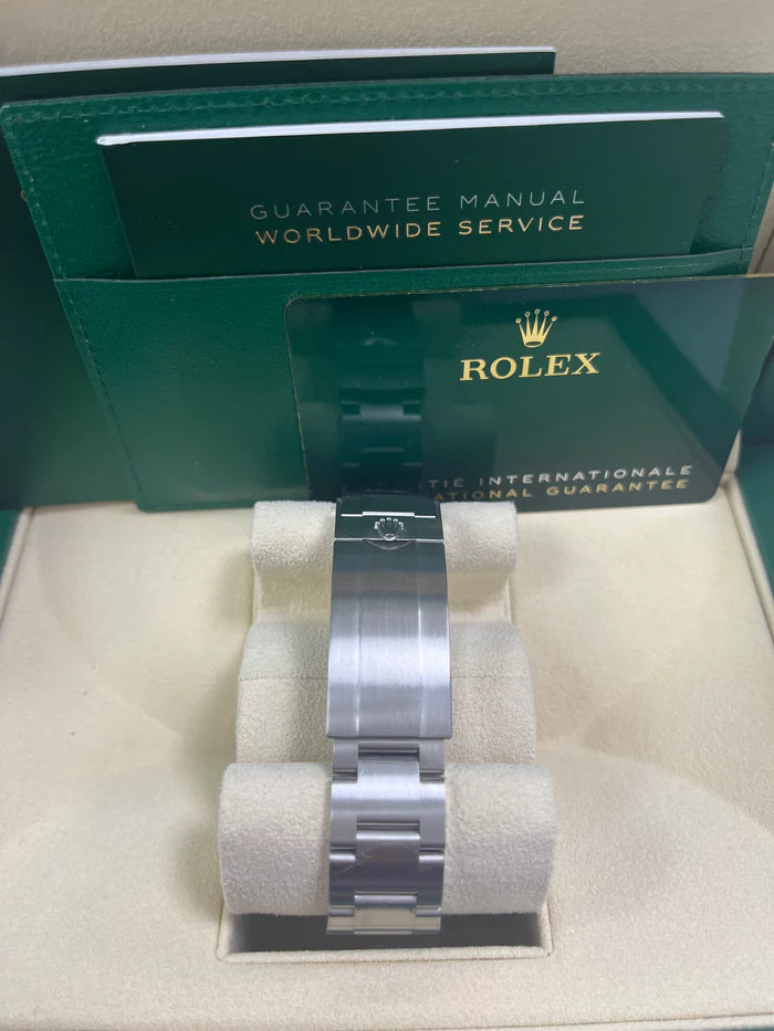 Rolex Submariner Date Silver 41mm, Black Dial - Green Bezel "Starbucks"