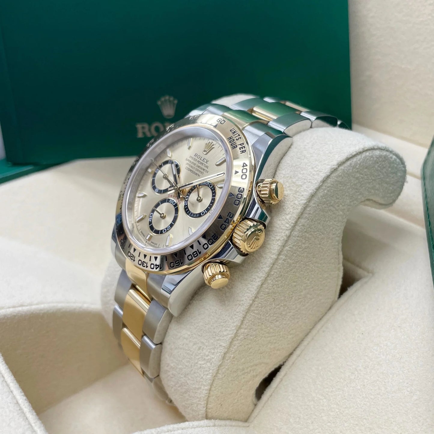 Superclone Rolex Daytona 40 mm Golden Dial 126503