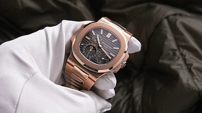 Patek Philippe Nautilus 5712/1R-001 41mm Rose Gold