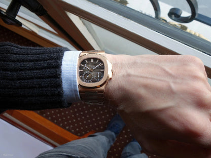 Patek Philippe Nautilus 5712/1R-001 41mm Rose Gold
