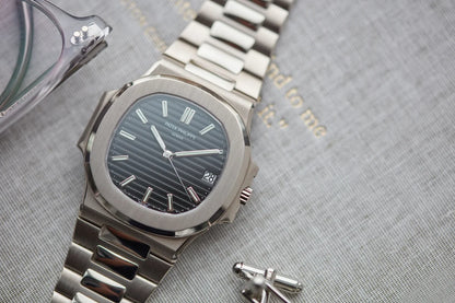 Patek Philippe Nautilus black dial
